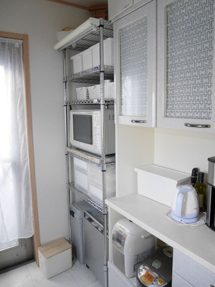 キッチンのメタルラックの丸見え!すっきり見せる3つのコツ