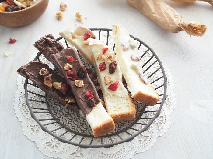 食パンのサクサクチョコスティック