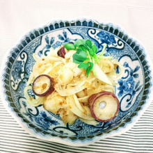 作り置き・糖質制限のおかず☆新玉ねぎとタコの梅肉和え