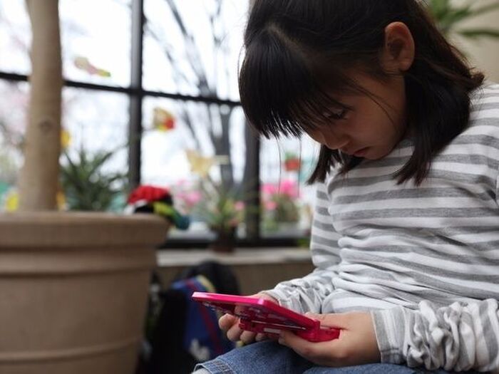 いつからならOK?子供にゲームを与える適正時期とは?