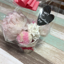 ほぼダイソー。花束ラッピングでバレンタイン