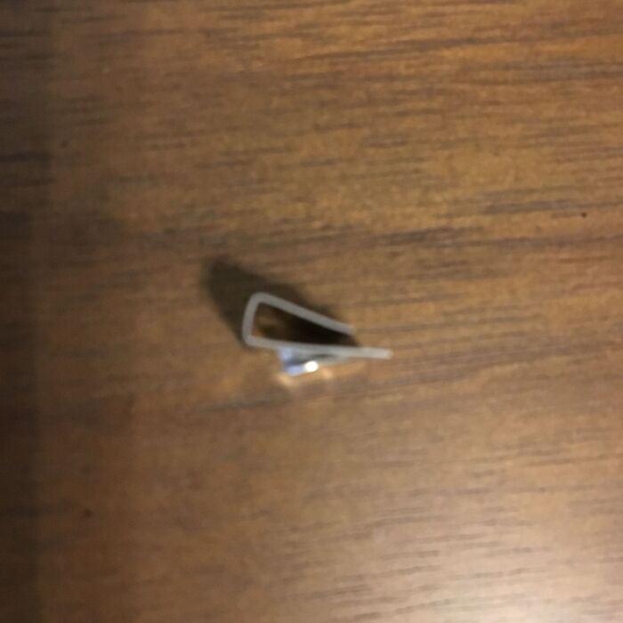指で角度を調整します
