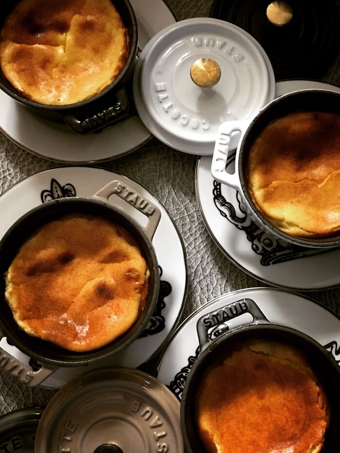 小麦を使わず美味しい♥オレオチョコ入りベークドチーズケーキを焼き上げよう!