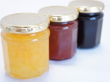 「困った!瓶の蓋が開かない!」女性でもできる「かたーい瓶の蓋」開け方のコツ3つ