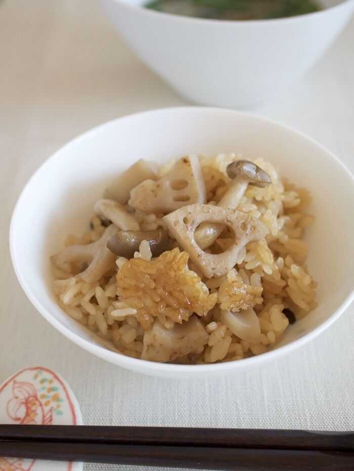 れんこんとしめじの中華風炊き込みご飯