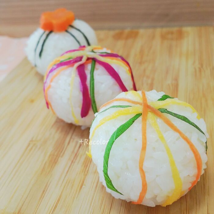 ひな祭りに!カラフル手まりおにぎり