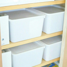 ファイルボックスを活用!ゴチャつくボトル類をスッキリ収納