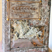 100均鉄板風シートで、男前ショーケース☆不要な空き箱が大変身!