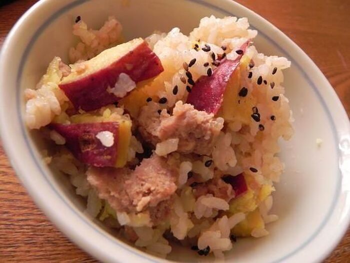 さつまいもと豚ひき肉の炊き込みご飯