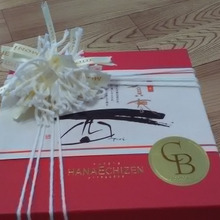 毛糸+リボン♪ボンボン飾ってかわいいラッピング