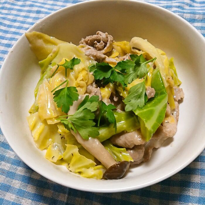 【レシピ】豚肉とキャベツのレモンクリーム煮