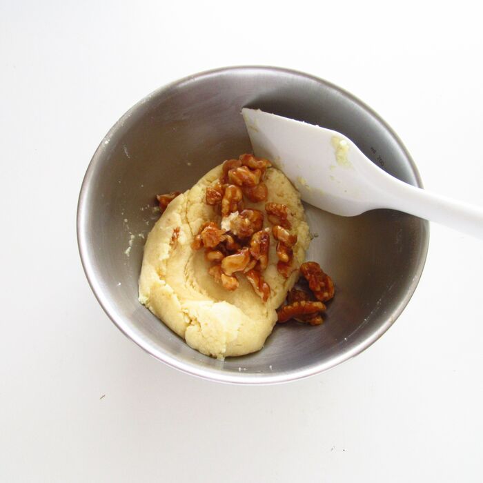 くるみを加える。