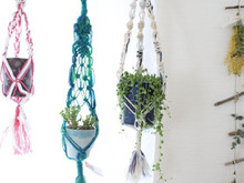 100均毛糸や麻紐で!手作りプラハンでハンギンググリーン