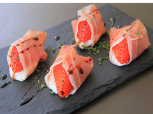 お店の味を再現!イチゴを使った簡単アペリティフ(前菜)