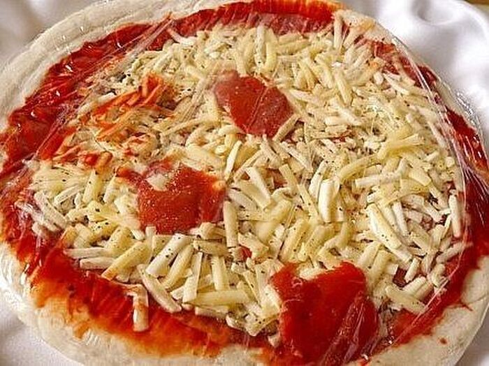 １．市販のピザ