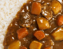 【カレー対決】東はポーク、西はチキンに軍配! あなたが好きなのはどっち?