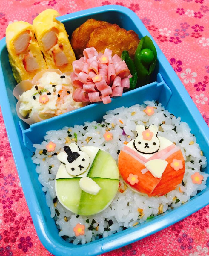 【ひな祭り】2つの型抜きの組み合わせで簡単に!うさこちゃん雛弁当