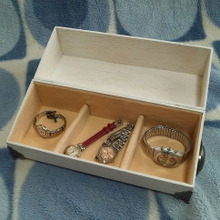 ★木箱を100均アイテムでリメイク★腕時計ケースに!