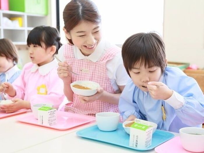 我が子の園でも始まる！？知っておきたいなかよし給食とは？