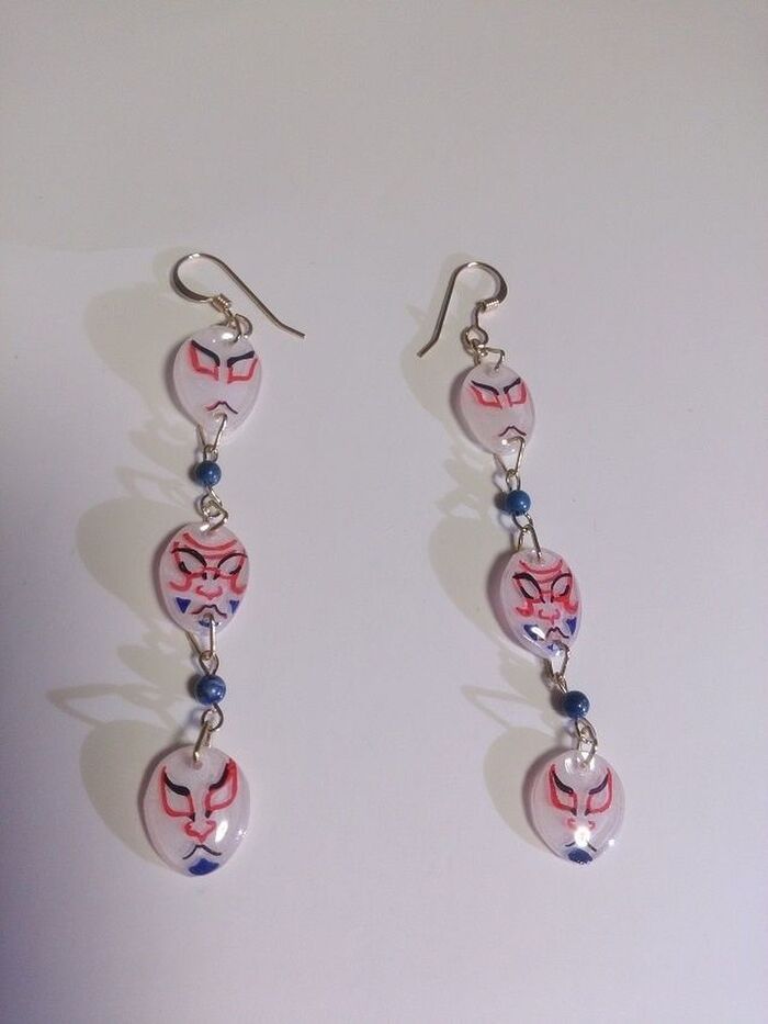 プラバンとレジンで歌舞伎隈取の和風ピアス