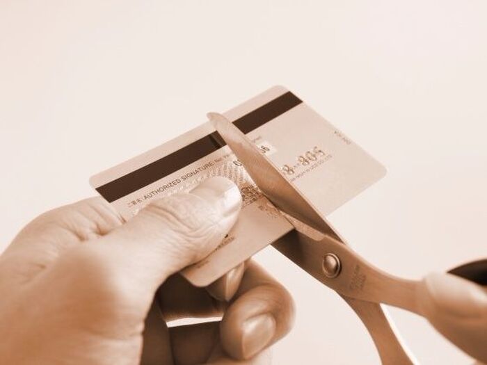クレジットカードは消費が2割増える