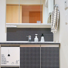 100均で大人気のリメイクシートで☆賃貸の洗面台を400円!!"簡単セルフリノベ”