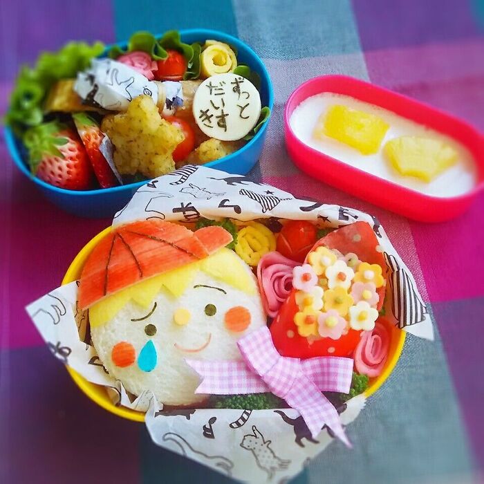 《キャラ弁》 先生一年ありがとう‼花束サンドイッチ弁当