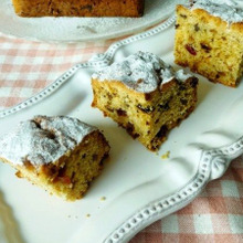 ホットケーキミックスでシンプルでちょっぴり大人なスクエア―ケーキ