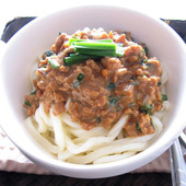 簡単!おいしいエスニック「汁なしピーナッツ担々うどん」
