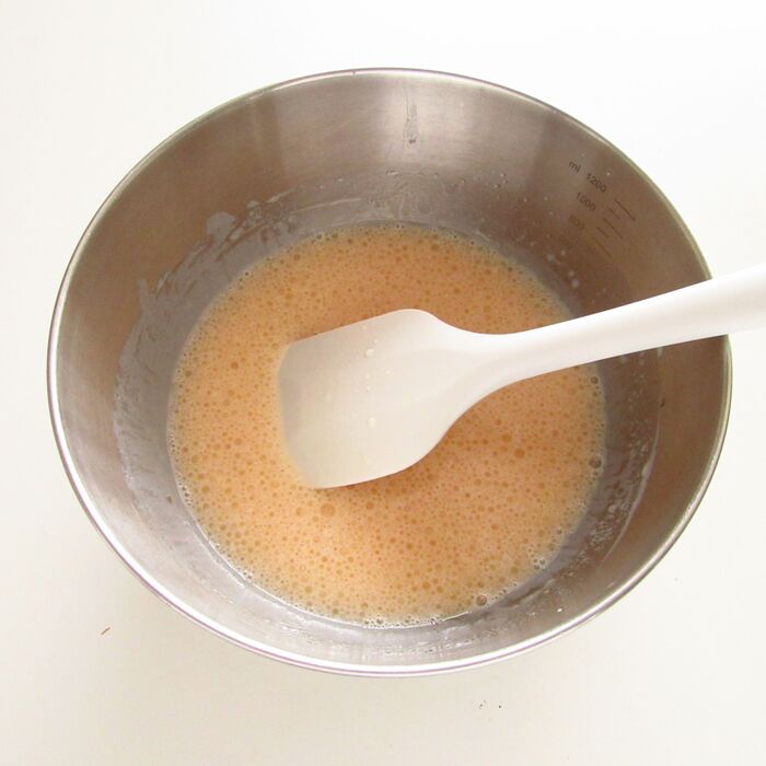 液体類を混ぜる。