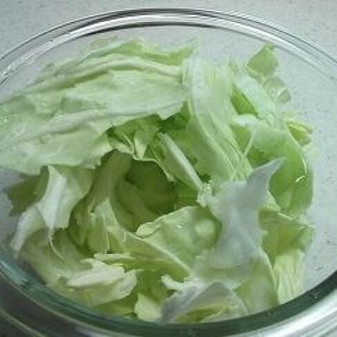 キャベツはちぎってチン♪