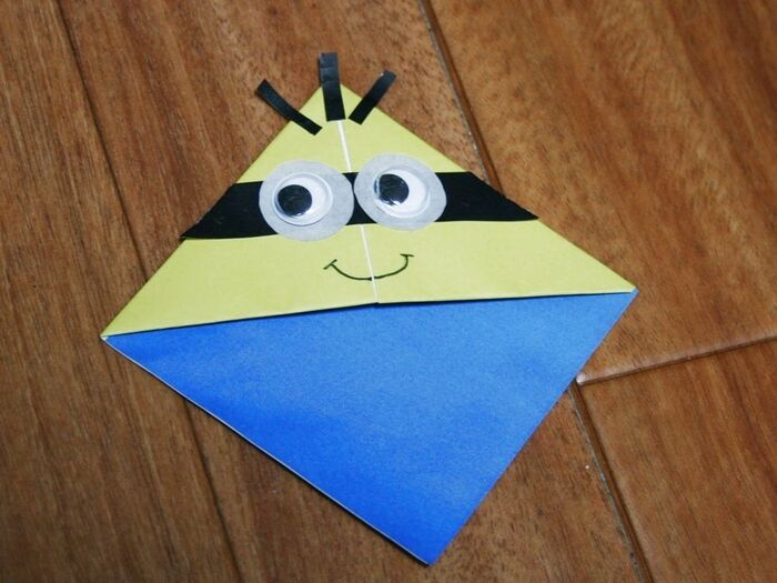 折り紙で作るミニオンズのしおり