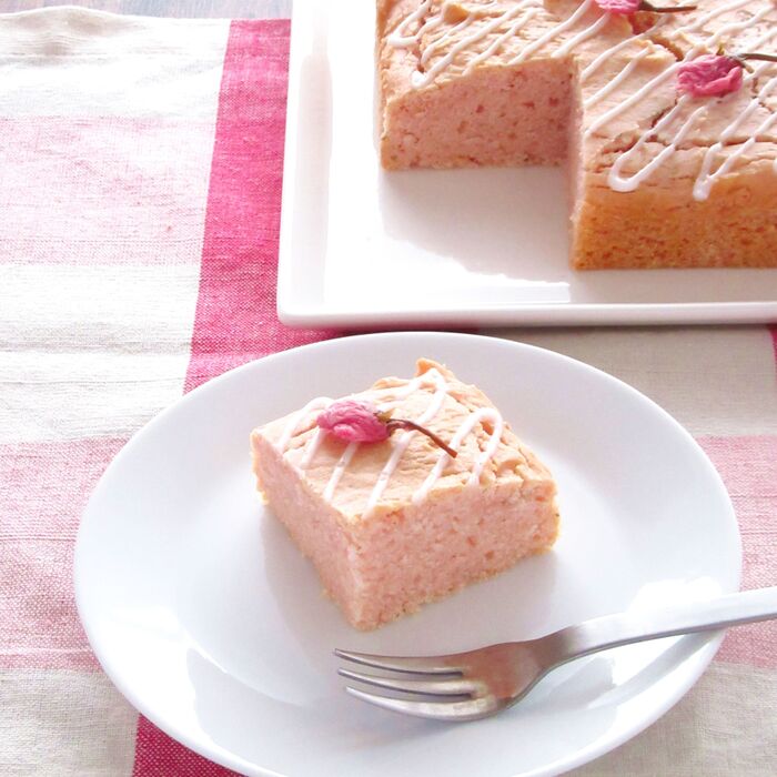 米粉のパンケーキミックス粉で☆ふわふわしっとり♡桜のケーキ