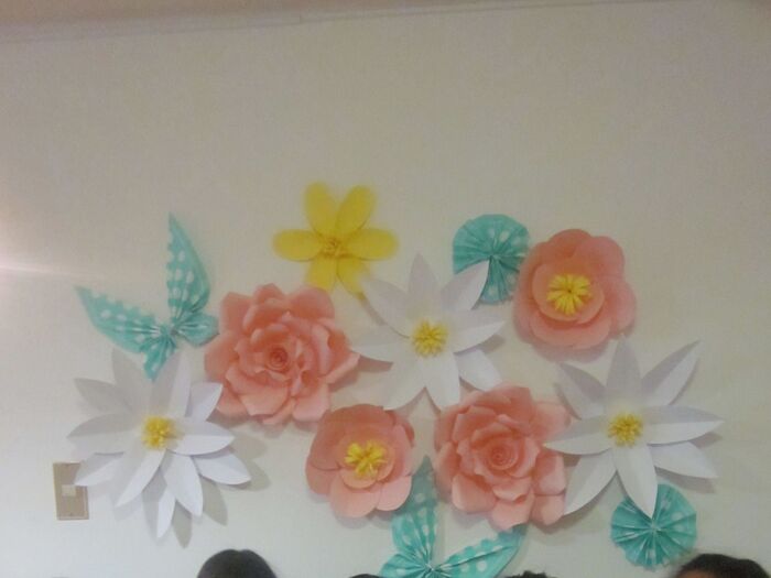 春のパーティ　ジャイアントフラワー　すてきに壁飾れます。
