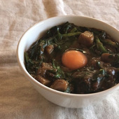 スタミナたっぷり!疲れた日のレスキューごはん にら玉カレー丼