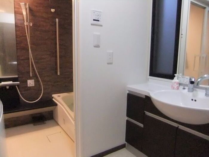 浴室乾燥機はガスと電気の2種類