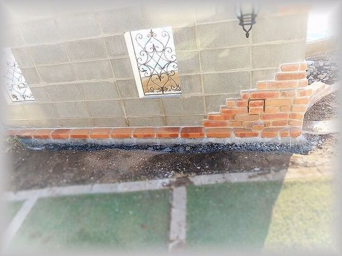 【ステップ12】自作コの字レンガとスライスレンガを使った壁面装飾編!《塗り壁フェンスDIY!》