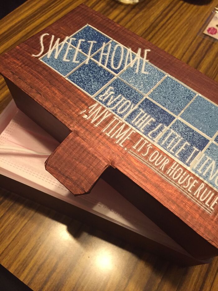 毎日のお出かけの味方のマスクをサクッと取り出せるように100均グッズでデコレーション♡