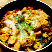 ボリューム満点!春キャベツと厚揚げのチーズ焼きのレシピ