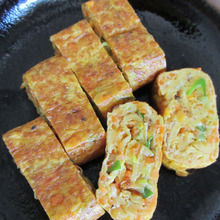 彩り鮮やかな、韓国風卵焼き