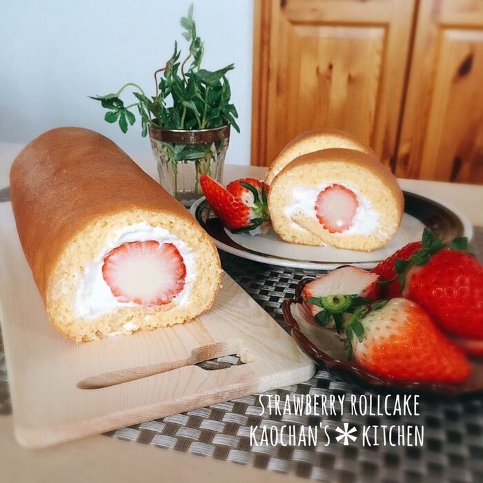 ノンオイル*材料3つのロールケーキ生地で*いちごのロールケーキ