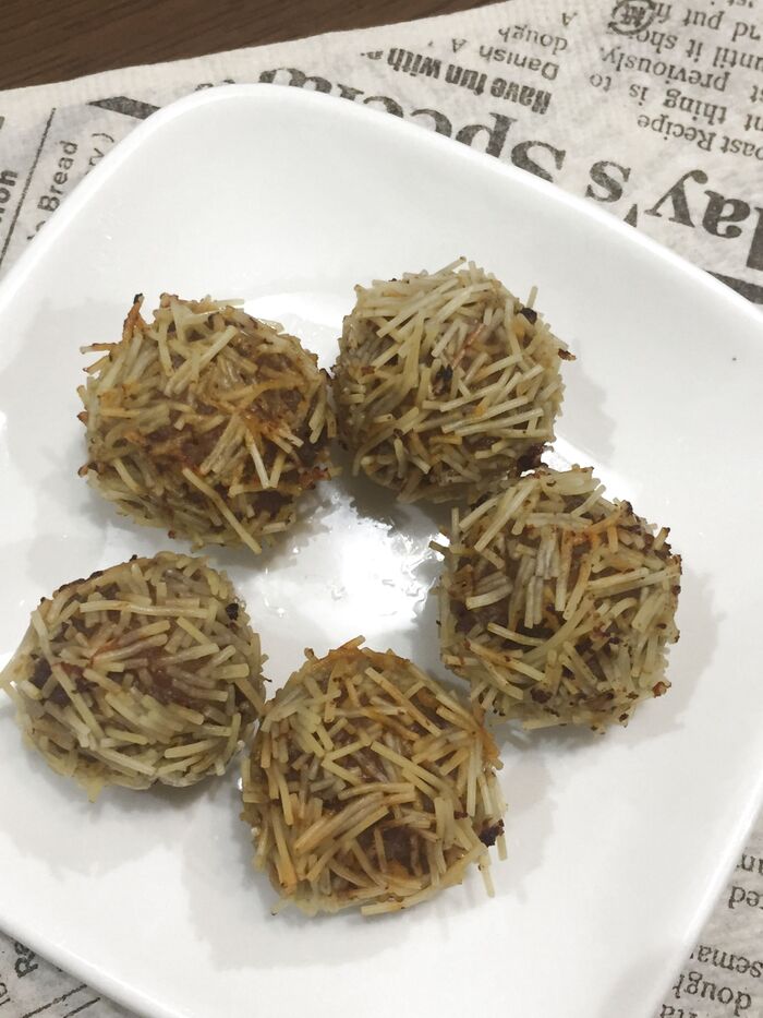 そうめんでパリッと!挽肉だんご揚げ♪