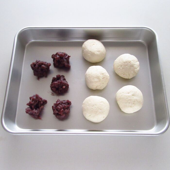 あんことドーナツ生地。