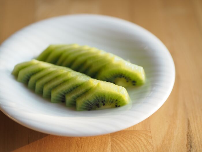 これでスッキリ!「キウイの芯」がキレイに取れる方法を知っていますか?【試してみた】