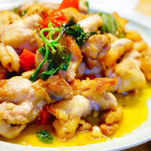 お家バルに最高!鶏もも肉のデュカ&アンチョビバターソテーのレシピ