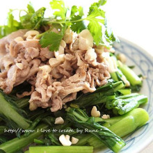 ココピーナッツ豚ばら肉炒め&小松菜添え