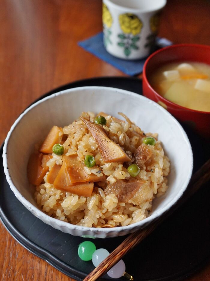 春を満喫♡タケノコと豚バラの混ぜご飯