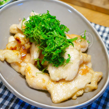 食材3つ!調味料2つ!鶏のむね肉がしっとり柔らか「むね肉の梅酢鶏(うめすどり)」のレシピ