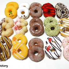 フェルトドーナツのデコレーション(チョコソースver.)