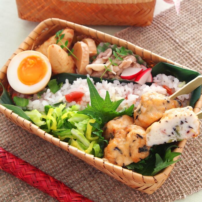 新生活応援!かんたんお弁当レシピ「海鮮寄せ揚げ串の和風弁当」